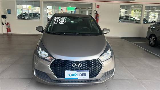 HYUNDAI HB20 1.0 COMFORT PLUS 12V FLEX 4P MANUAL